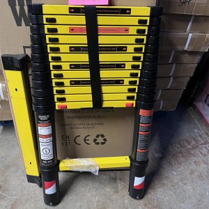 MODÈLE D´OCCASION - ÉCHELLE WOERTHER 3M80 GRAFITEK AVEC BARRE STABILISATRICE